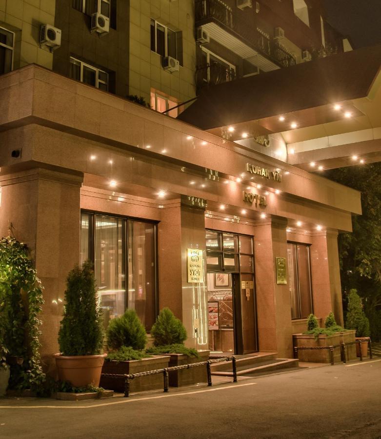 Hotel Uyut Almaty Bagian luar foto